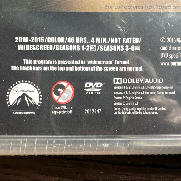 Hot in Cleveland: The Complete TV Series, 6 Seasons DVD,Subtitled|Bonus Features - Picture 9 of 16